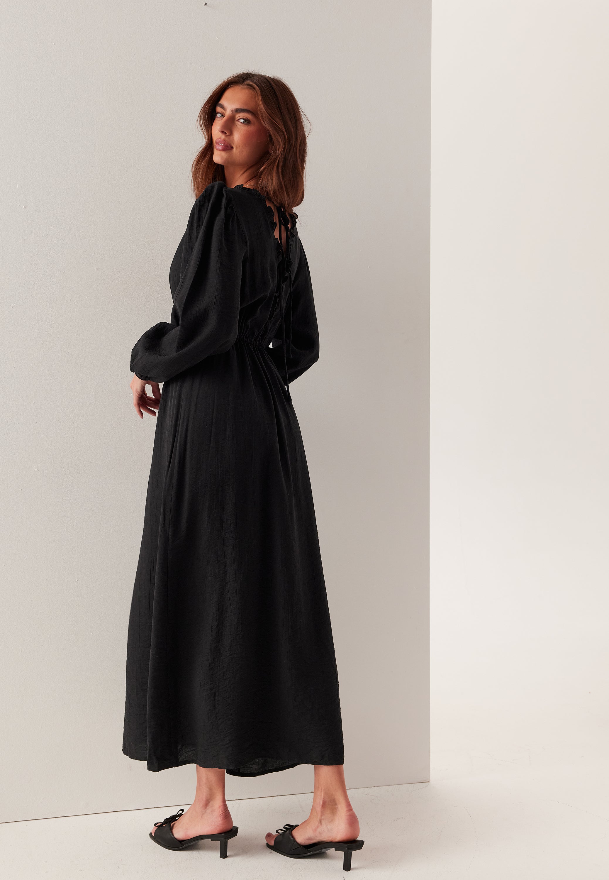 Bubbleroom – Flowy Maxi Dress – Black – Black