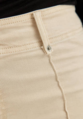 Cropped Front Seam Jeans