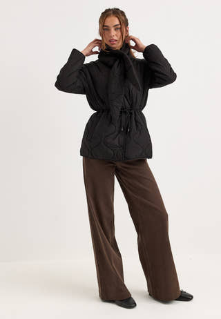 Scarf Quilted Short Jacket Black