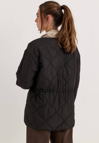 Scarf Quilted Short Jacket Black
