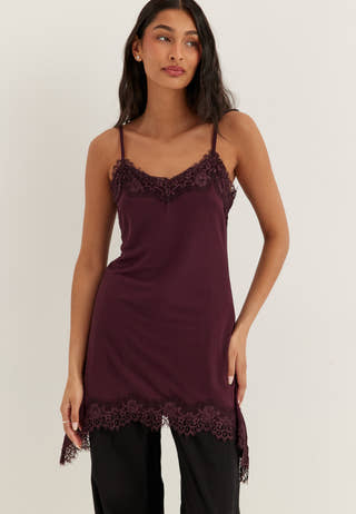Lace Detail Singlet Red