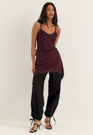 Lace Detail Singlet Red