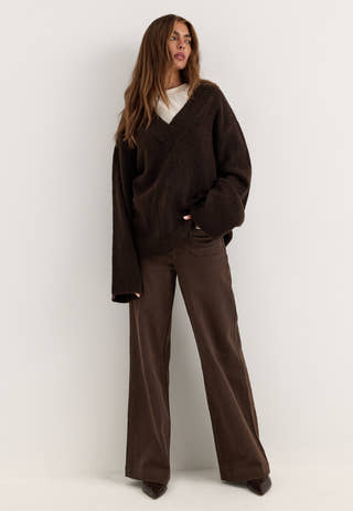 Knitted V-neck Sweater Brown