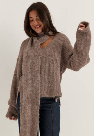 Knitted Scarf Sweater Brown