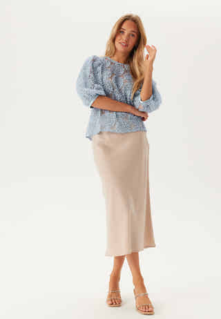 3D Flower Puff Sleeve Blouse