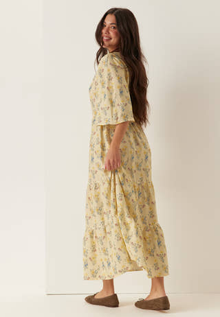 long sleeve butterfly maxi dress Elegant Long Sleeve Maxi Dress, Butterfly Patterned Abaya 2025 Pink / M