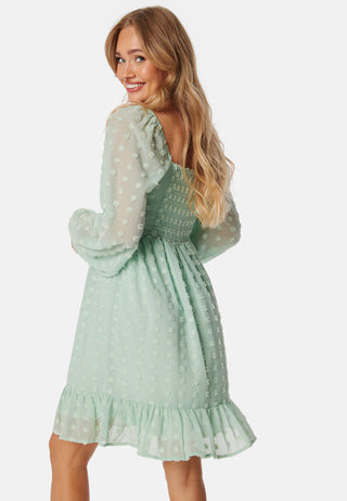 bubbleroom-dobby-dot-rushed-dress-light-green_1
