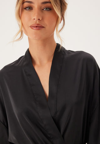Frill Robe