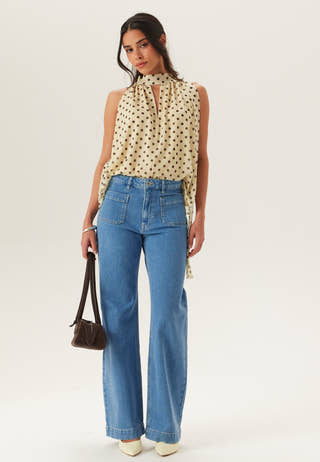 Front Pocket Jeans