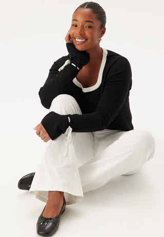 High Flare Superstretch Jeans