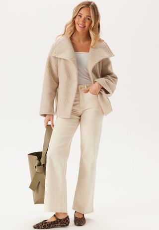bubbleroom-high-neck-short-boucl-coat_2