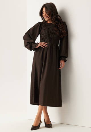 Smocked Brown dresses | Bubbleroom Smocked Brown dresses | Bubbleroom