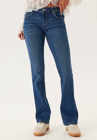 Low Embroidery Pocket Jeans