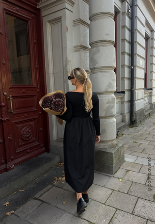 bubbleroom-ls-midi-dress_1.png