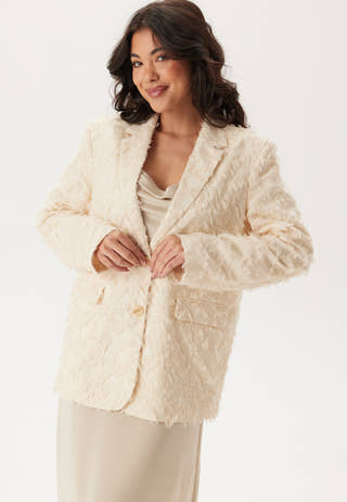 Featherlike Oversized Blazer