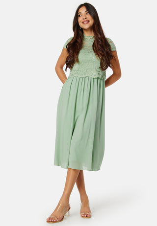 Jolie Short Sleeve Midi Dress