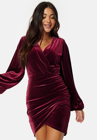 bubbleroom-occasion-leija-velvet-dress-dark-red_7