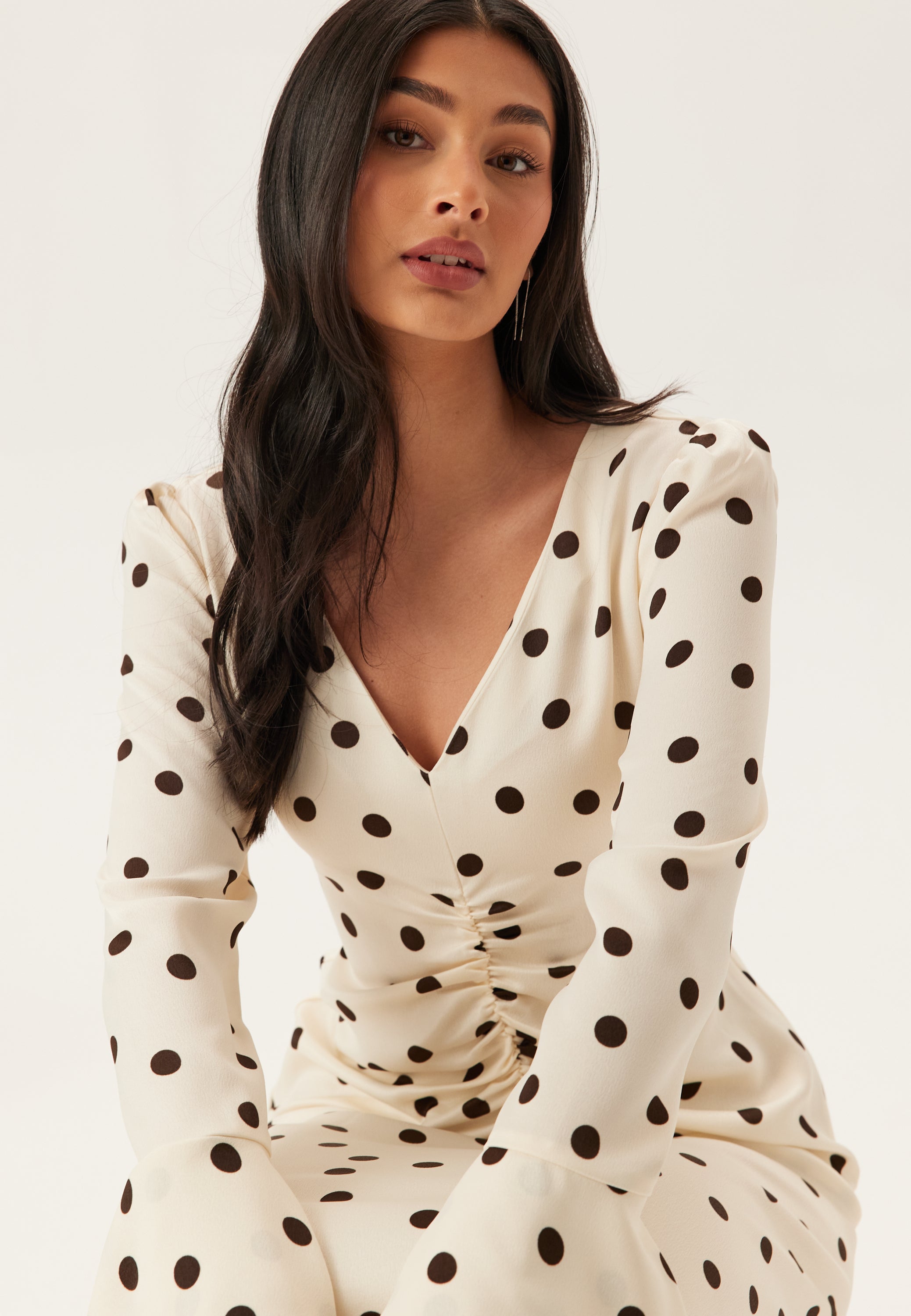Bubbleroom occasion – Ruched Front Midi Dress – Dresses