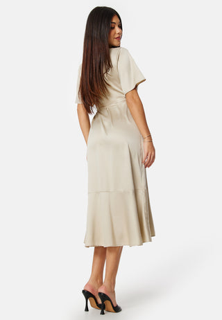 bubbleroom-occasion-scala-frill-dress-champagne_15
