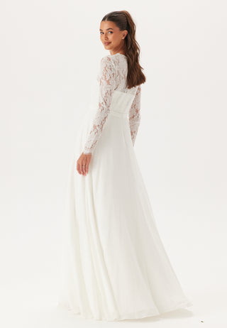 bubbleroom-occasion-scallop-v-neck-lace-gown-white_1