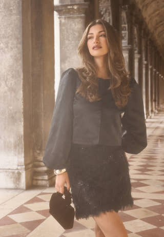 Round Neck Puff Sleeve Blouse