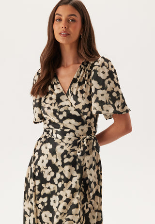 bubbleroom-satin-wrap-dress-blackpatterned_2