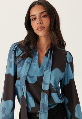 Scarf L/S Blouse