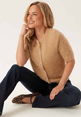 Short Sleeve Fluffy Knitted Cardigan