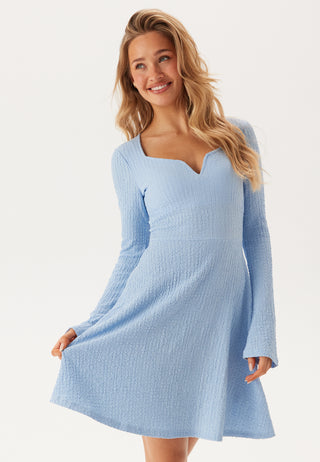 bubbleroom-structured-v-neck-skater-dress-light-blue_1