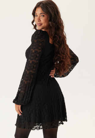 Sweetheart Short Lace Dress