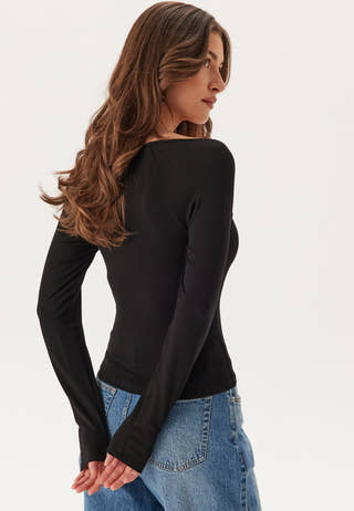 Twisted Long Sleeve Top