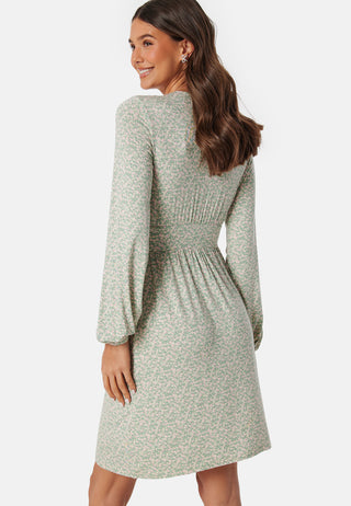 bubbleroom-v-neck-short-button-dress-green-floral_1