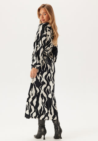 bubbleroom-v-neck-viscose-ls-dress-patterned_1