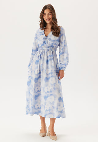bubbleroom-v-neck-viscose-strap-ls-dress-bluepatterned