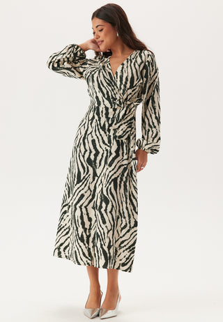 bubbleroom-wrap-dress-zebra
