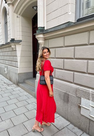 happy-holly-broderie-anglaise-dress_3.png