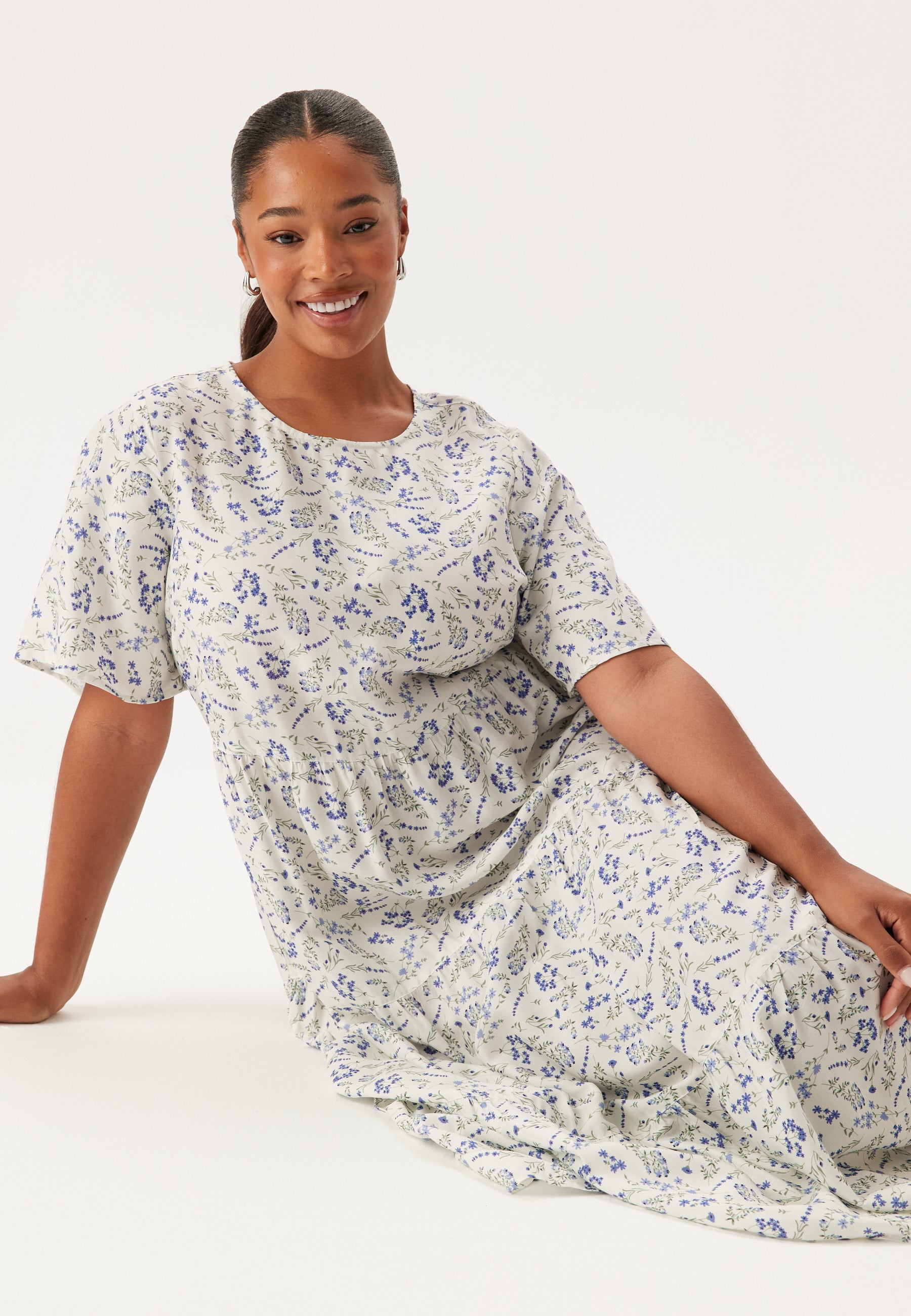viscose midi dress Happy holly – Butterfly Sleeve Viscose Midi Dress – + SIZES – White / Patterned