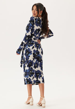 happy-holly-long-sleeve-wrap-dress-patterned_23