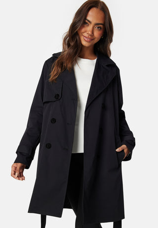 Pamela Trenchcoat
