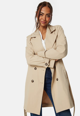 Pamela Trenchcoat