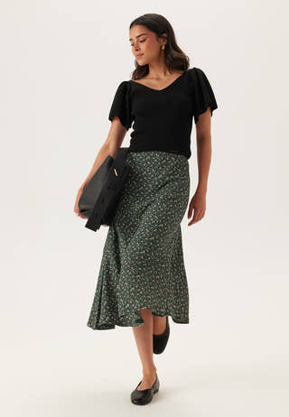 Structured Asymmetric Skirt