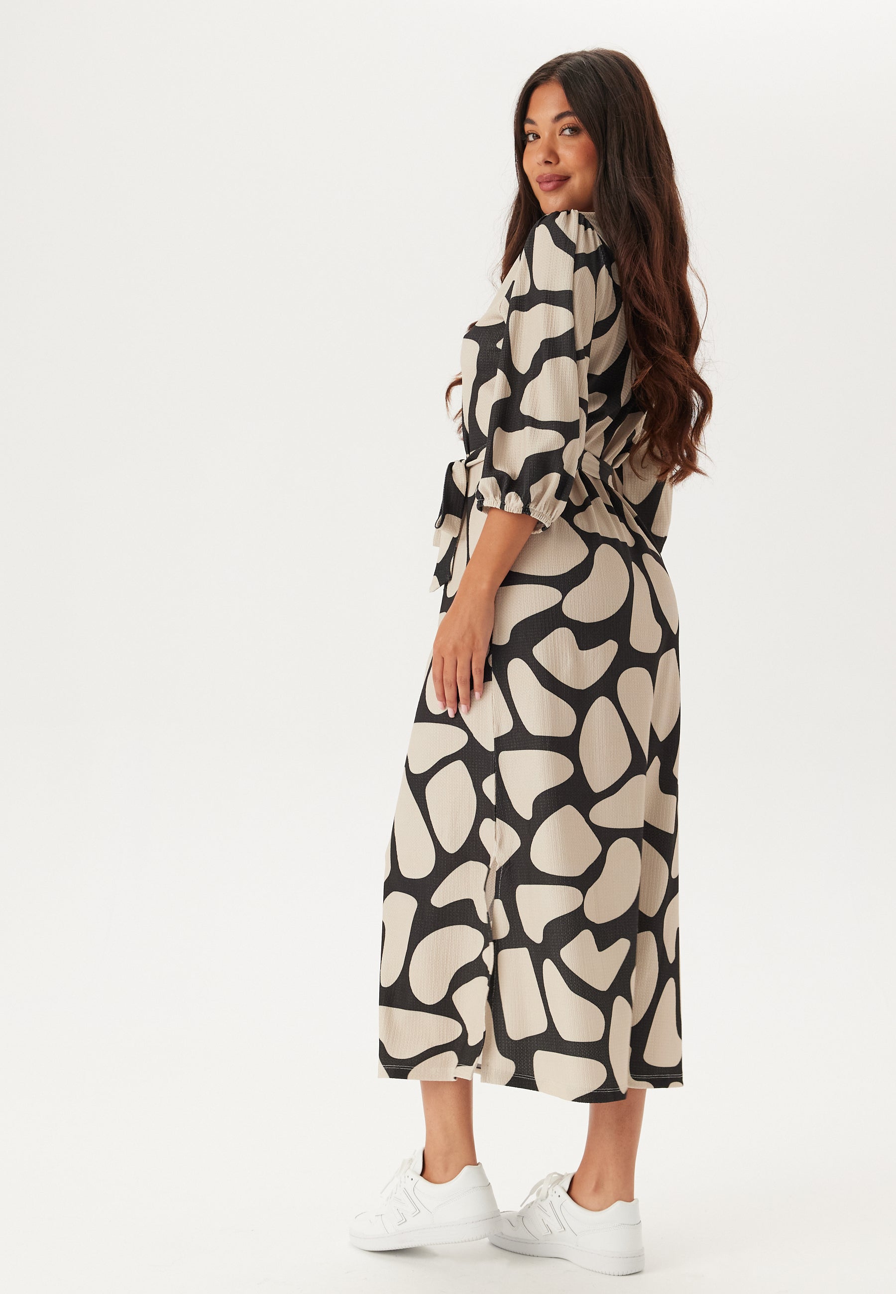 structured midi dress with sleeves TORI STRUCTURED MIDI DRESS IN DEEP GREEN | CULT MIA