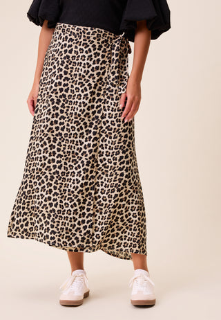happy-holly-viscose-midi-wrap-skirt-leopard_9