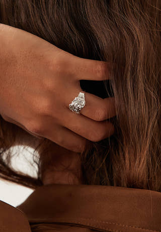 Blossom Organic Shaped Ring Si